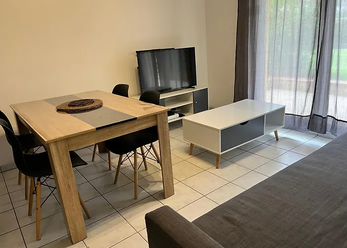 T2 Avec Jardinet A Aucamville, * Toulouse