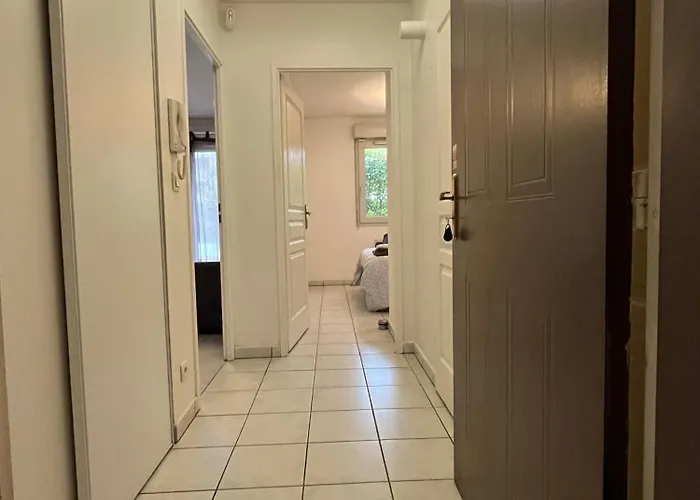 T2 Avec Jardinet A Aucamville, Apartment